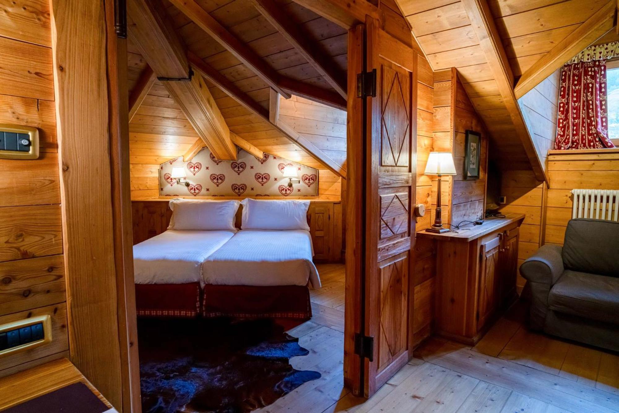 Hotel Breithorn ชัมโปลุก ภายนอก รูปภาพ