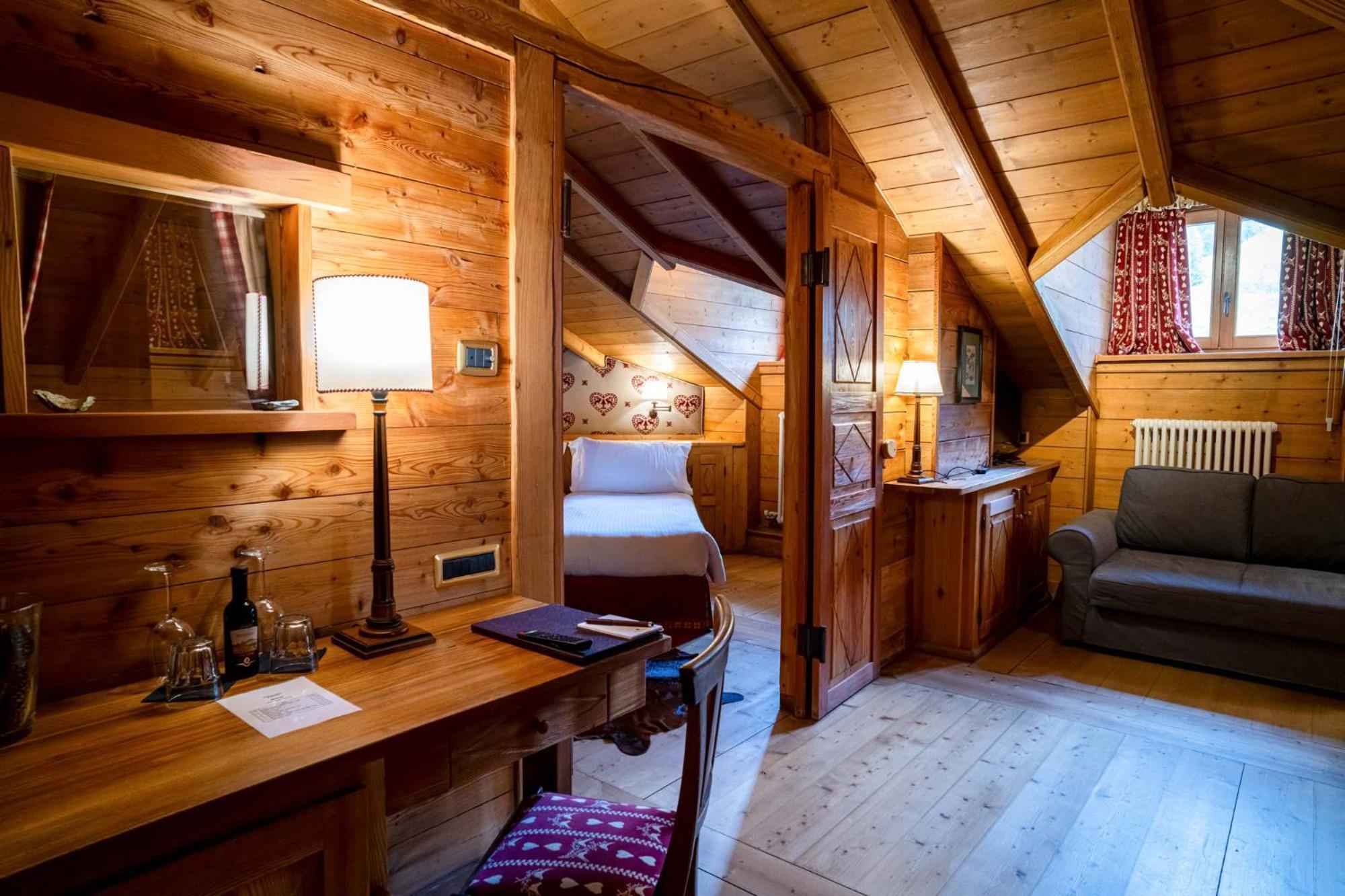 Hotel Breithorn ชัมโปลุก ภายนอก รูปภาพ