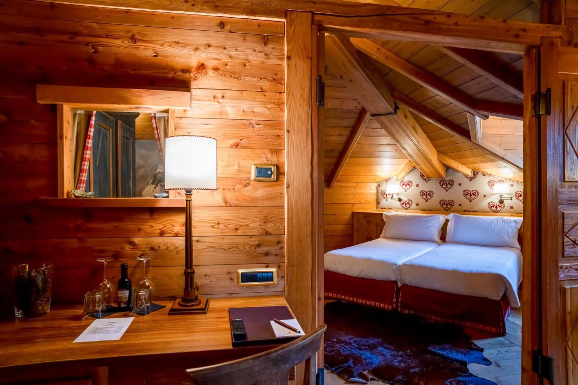 Hotel Breithorn ชัมโปลุก ภายนอก รูปภาพ