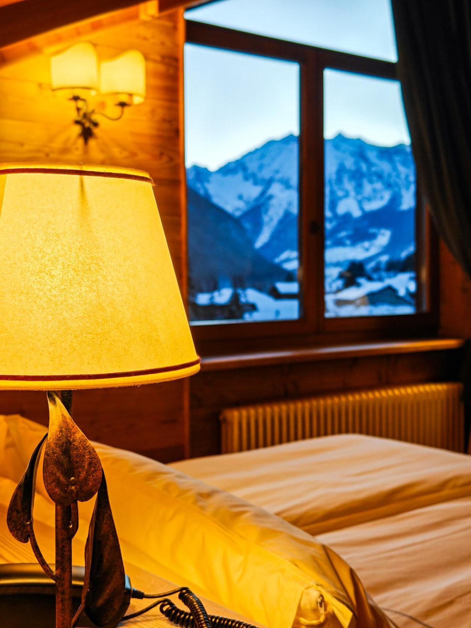 Hotel Breithorn ชัมโปลุก ภายนอก รูปภาพ