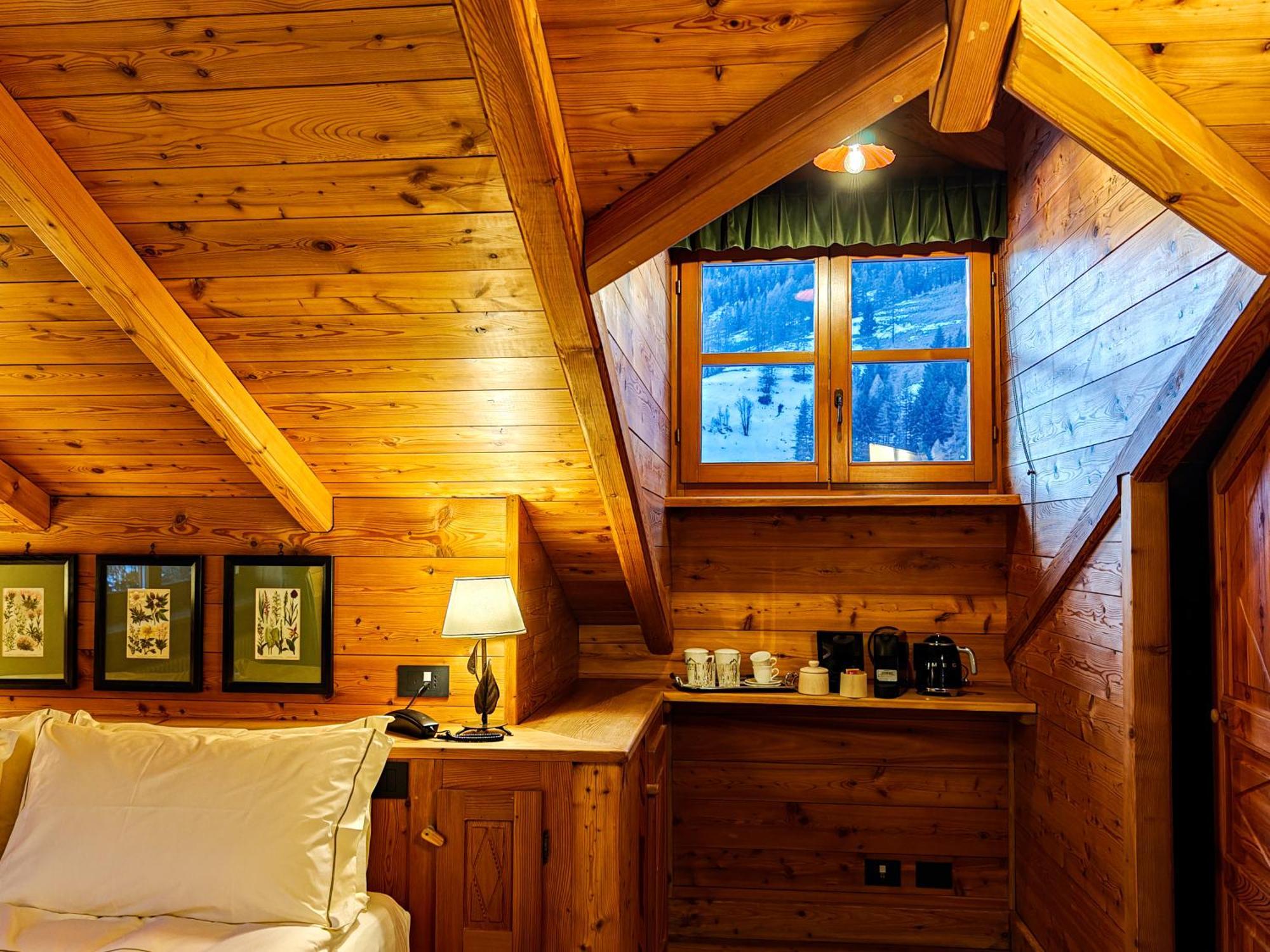 Hotel Breithorn ชัมโปลุก ภายนอก รูปภาพ