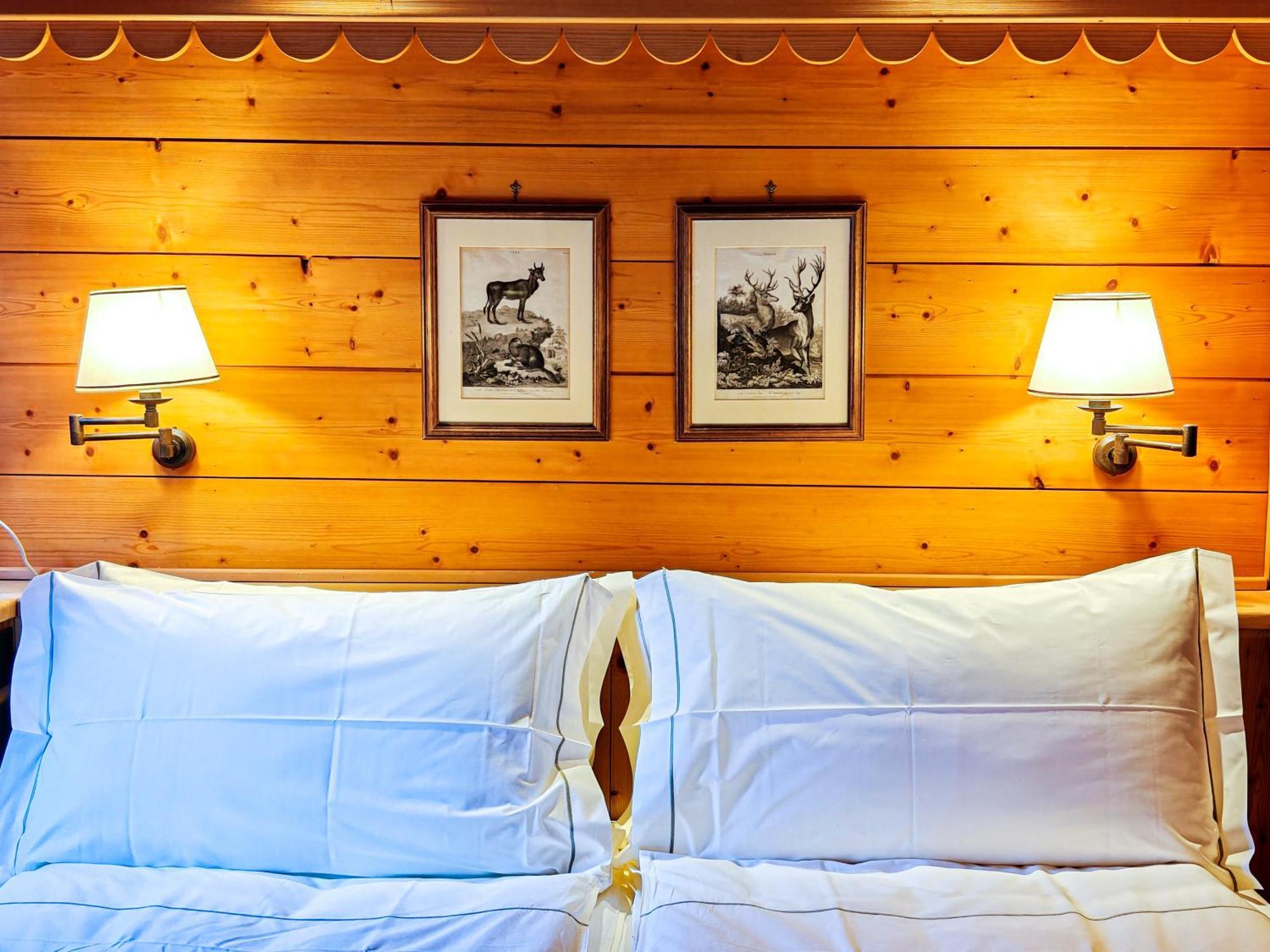Hotel Breithorn ชัมโปลุก ภายนอก รูปภาพ