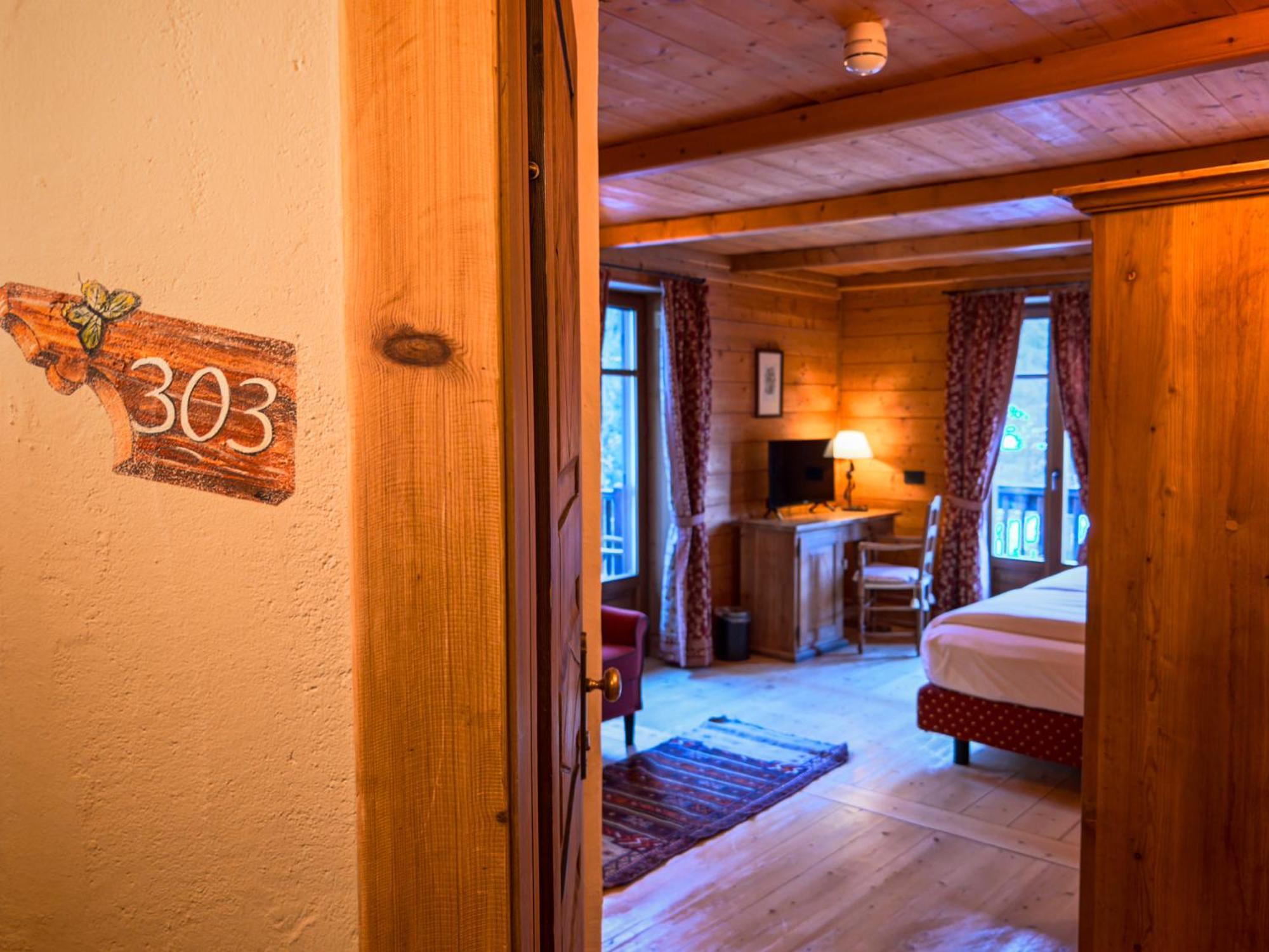 Hotel Breithorn ชัมโปลุก ภายนอก รูปภาพ